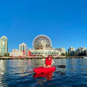 Meet your Posher, Andrea